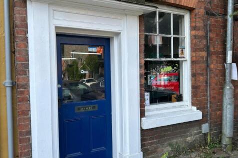 Salon Door