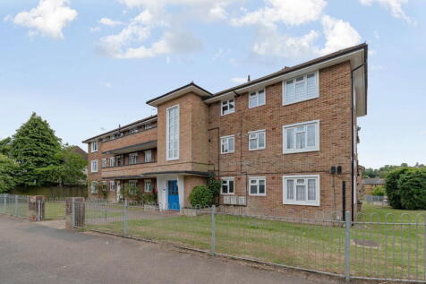 Redhill, RH1 - property photo