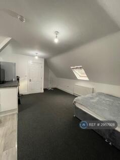 Marlands Road, Ilford, IG5 photo 4