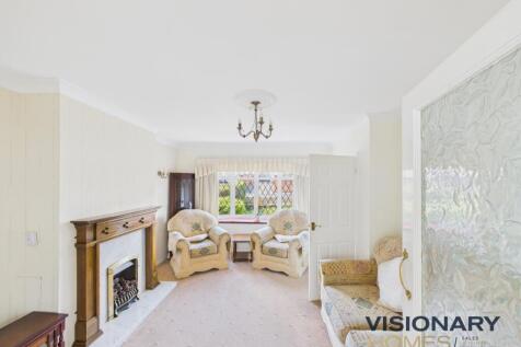 CAM03522G0-PR0210-STILL001