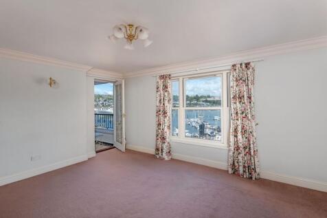 Living Room 1 Marina View_Kingswear