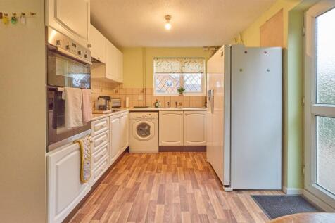 Kitchen to front
