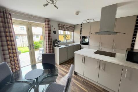 Oak Park Terrace, Leeds, LS16 photo 5