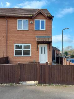 2 bed semi-detached house to rent Coney Green Way