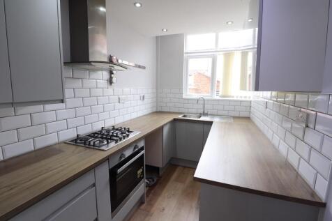 Cranbourne Avenue, Birkenhead, Merseyside, CH41 photo 4