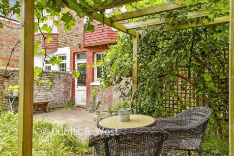 External Lifestyle Photograph* Garden