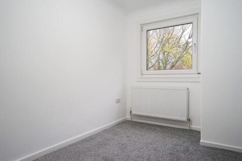 Donvale Road (E), Washington, Tyne & Wear photo 4