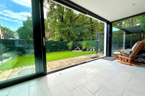 bi-folds.jpg
