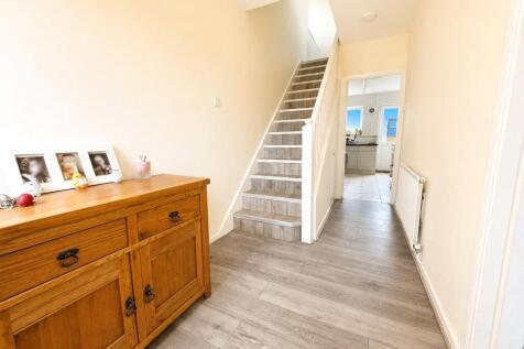 Royston Avenue, Southend-On-Sea, Essex, SS2 photo 5