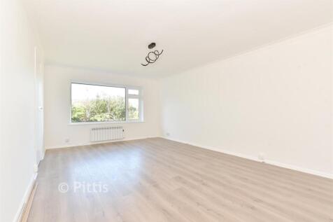 Lounge/ Dining Room