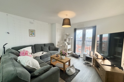 Crouch Court, Tanners way, B29 photo 3