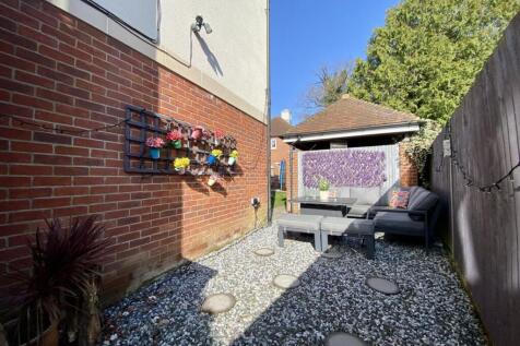 side garden