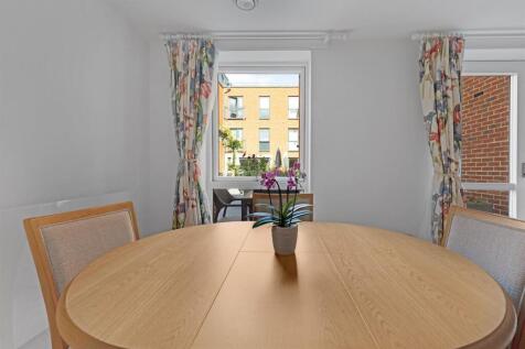 16-500fPFMCS - 4 Holly Place-61-medium.jpg