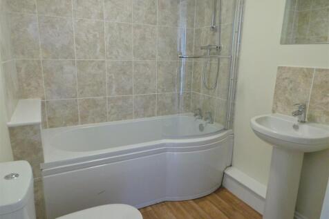 whitehall flat 23 bathroom.JPG