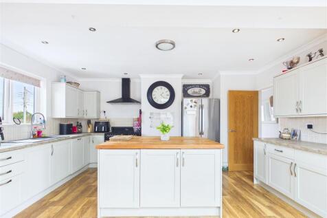 Kitchen/Diner/Family Room