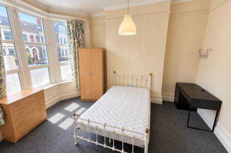 Colum Road, Cathays, Cardiff photo 5