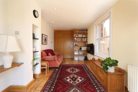 12 St Edwards Road 5.JPG