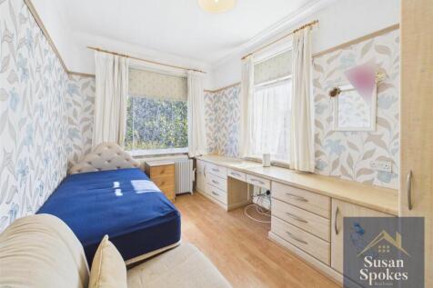 room 1.jpg