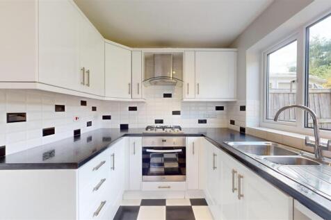 14 Oriel Way, Kitchen.jpg