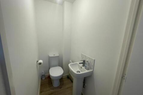 Buller Close, Kettering, Northamptonshire, NN15 6SH. photo 5