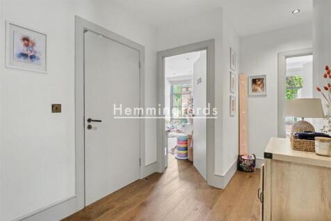 Bracklyn Street N1-10.jpg