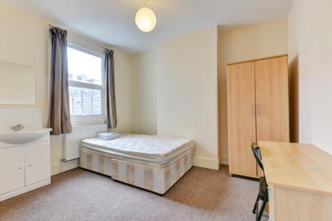 36 Beaconsfield Road-12