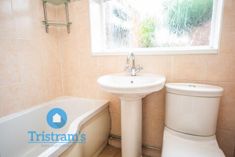 Elswick Drive, Beeston photo 5