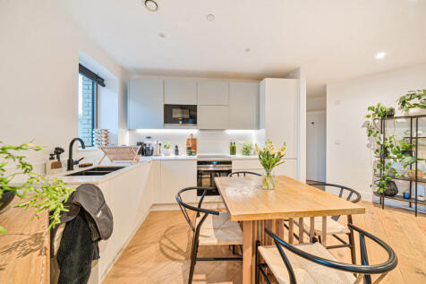 1382135-20-691b6a...