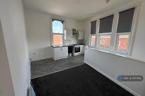 2 Bedroom Flat in WF7 5BN