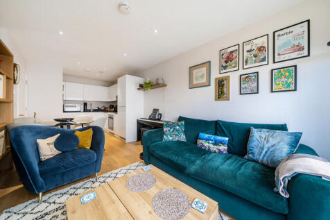 1386208-7-6932ae9...