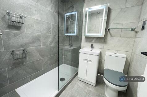 Pennington Way, London, SE12 photo 3