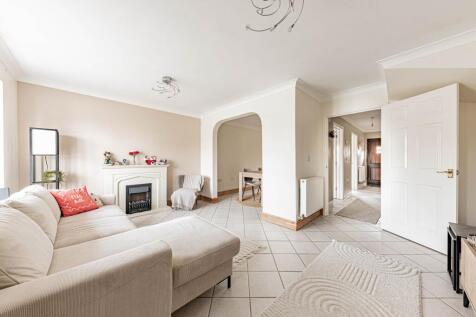 Living Room (1)