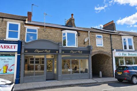 2 bed flat to rent Hope Street, Crook DL15 9HU