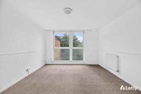 Garratt Lane, London, SW17 photo 3