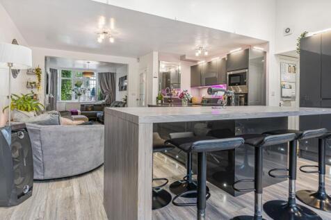 Open Plan Kitchen/Dining/Family Room