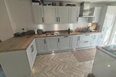 Broughty Grove, ST16 1WR photo 3