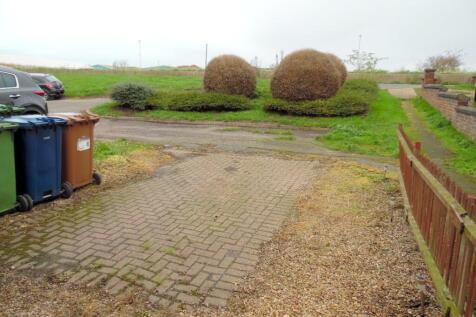 FRONT PARKING &amp; VIEW