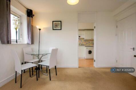 Lounge 2