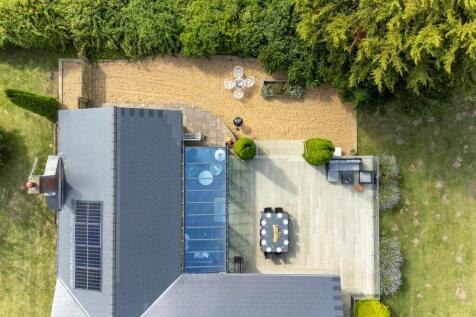 Bird's-eye view showcasing the sun room and expa