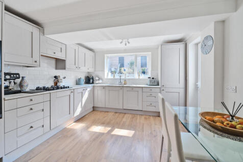 20-681e27cb28e29-...