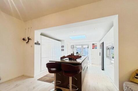 5c94db89-0-40A5-88B8-F47FAE50C664-8728-000002D9A53