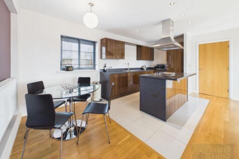 Open-plan kitchen, dining and living area