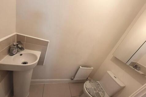 Cloakroom/wc