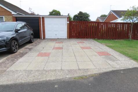 DRIVE/GARAGE