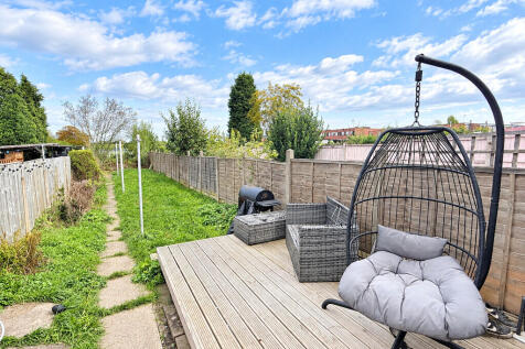 Vivid Garden Deck...