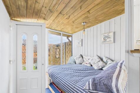 Self Contained Annex