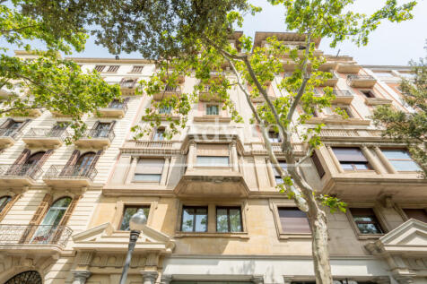 exclusiva-vivienda-reformada-junto-a-passeig-de...
