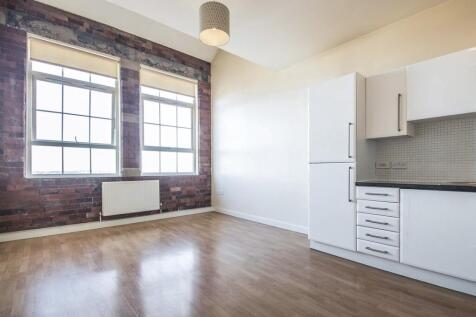 Kitchen/Living Area