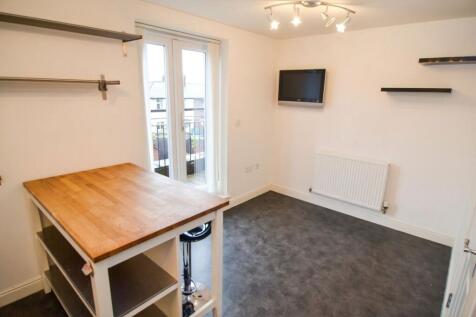 Peartree Crescent, Newton-Le-Willows, WA12 photo 4