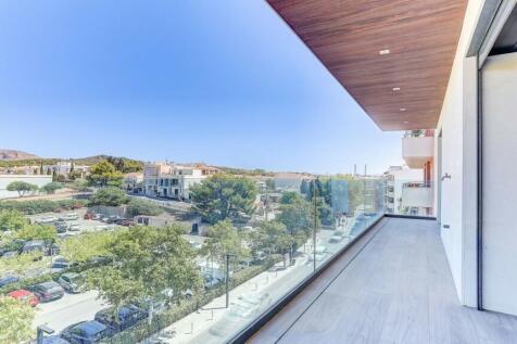 Balcony 1 - 2